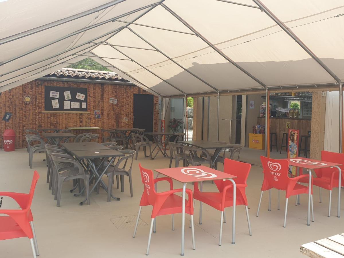 Camping Oasis Des Garrigues Vogue